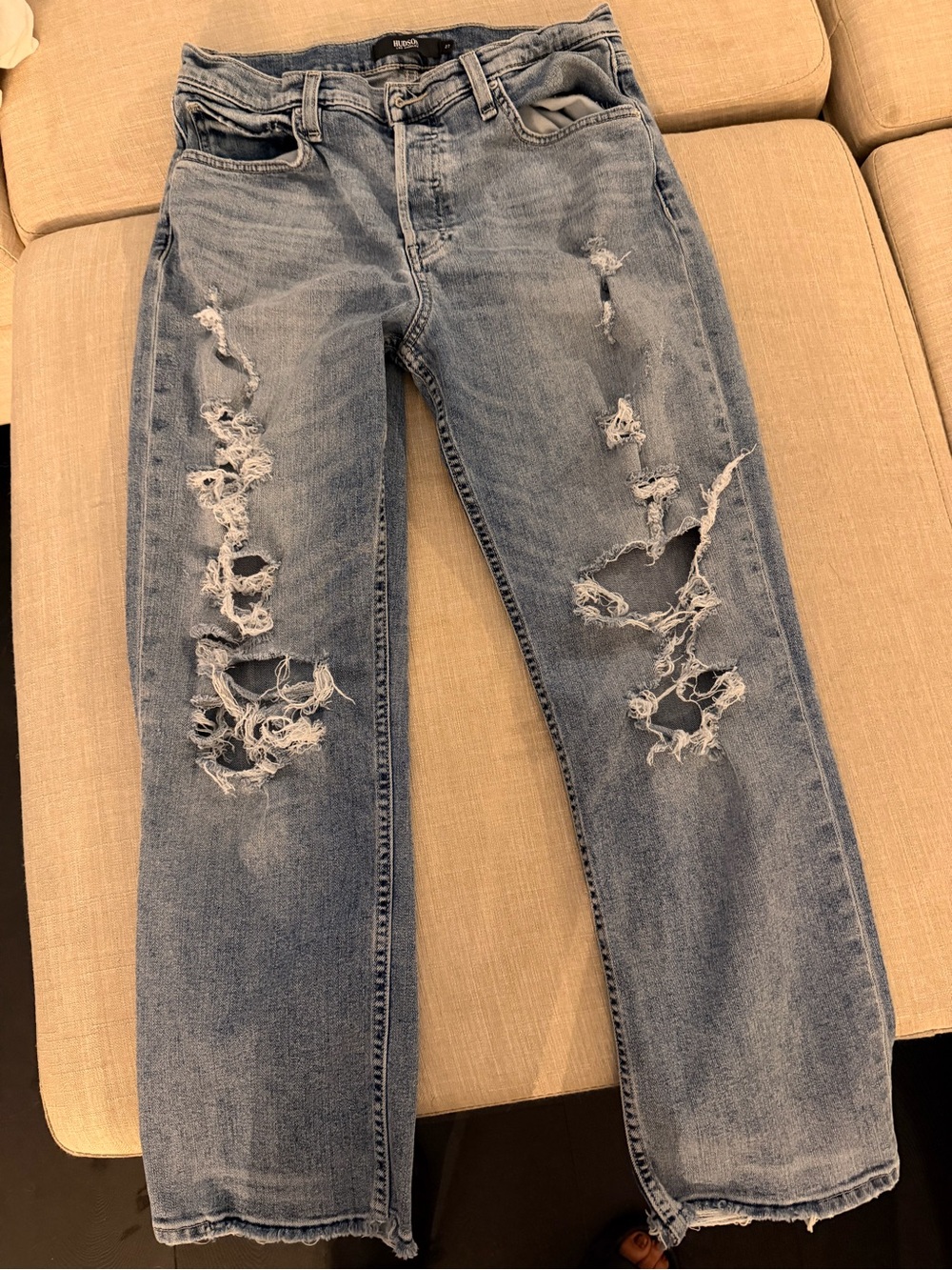 Hudson Light Blue Distressed Women’s Jeans size 27